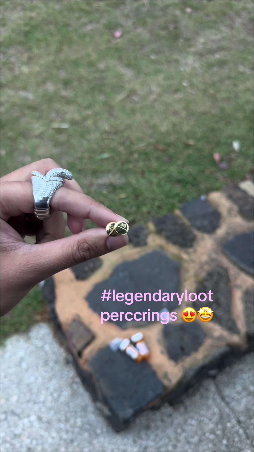 @️