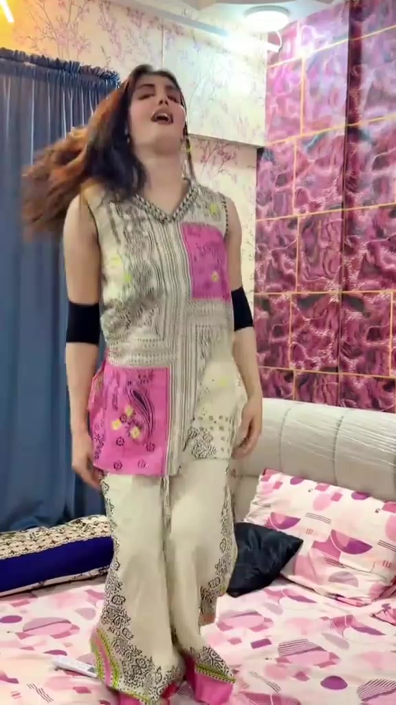 @Zoya dance