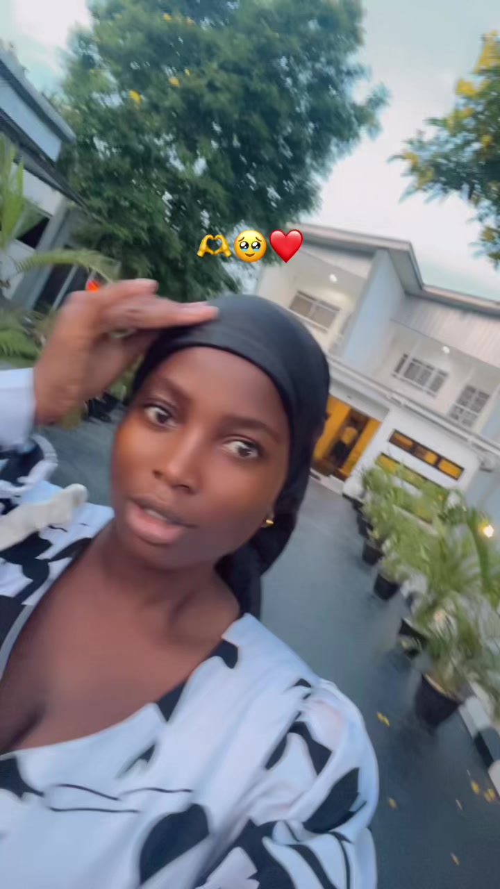 @queenesther3478