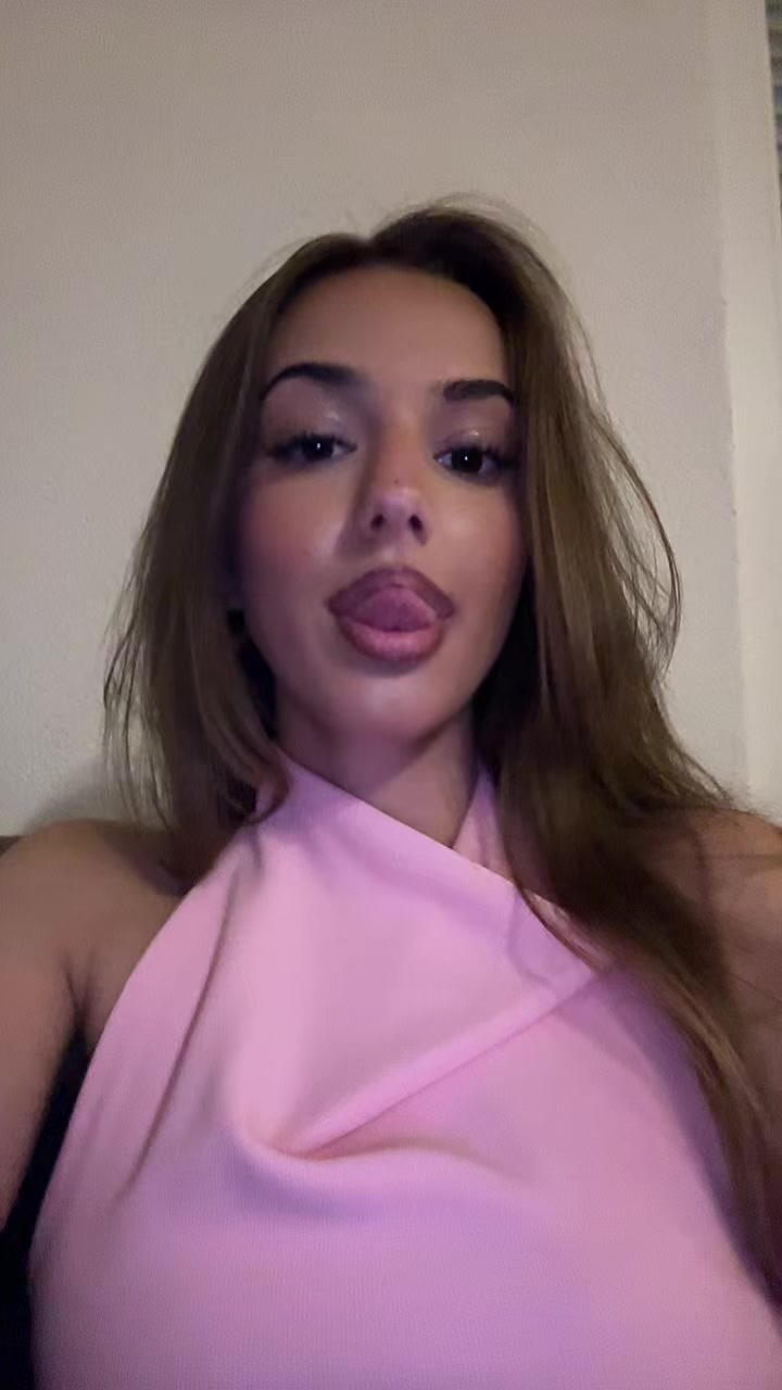 @vjola