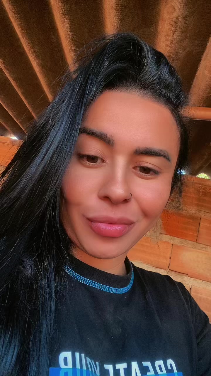 @mirellaferreira