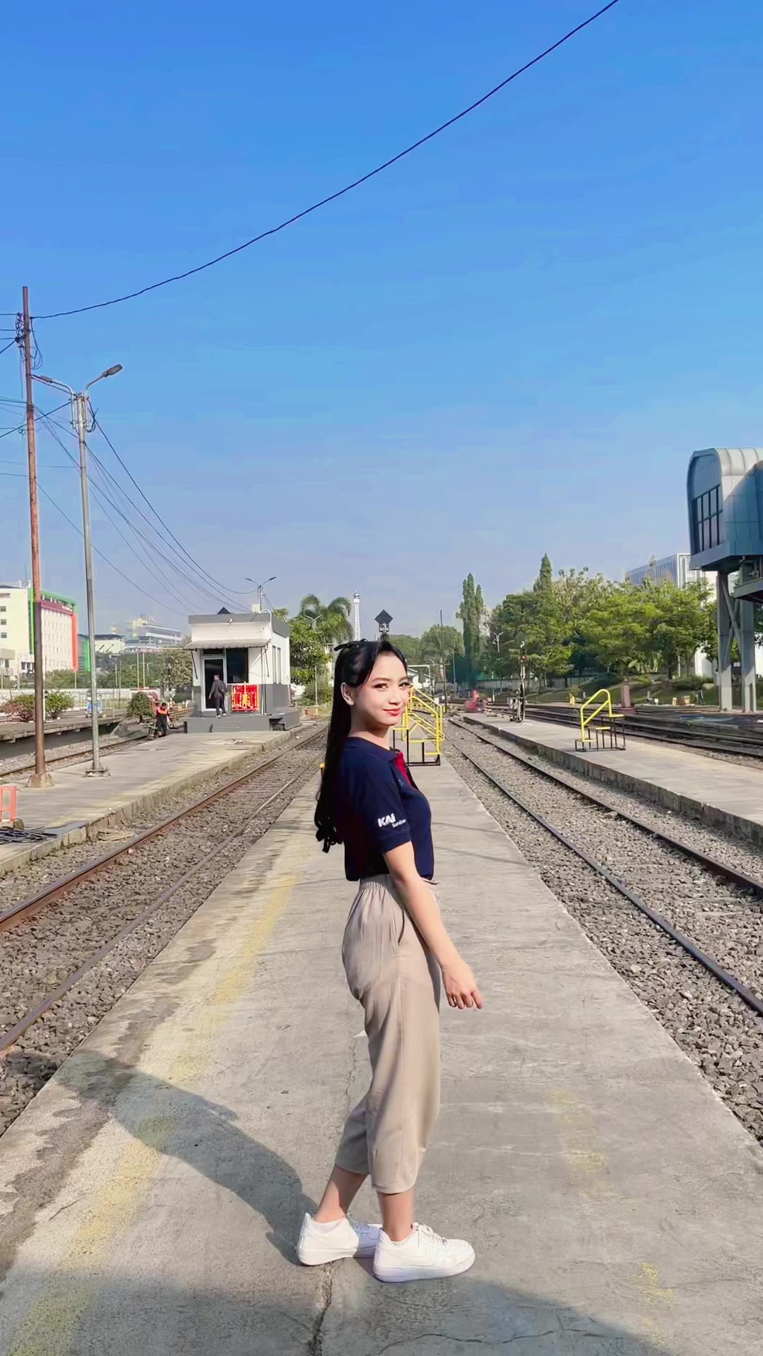 @faradilafenna