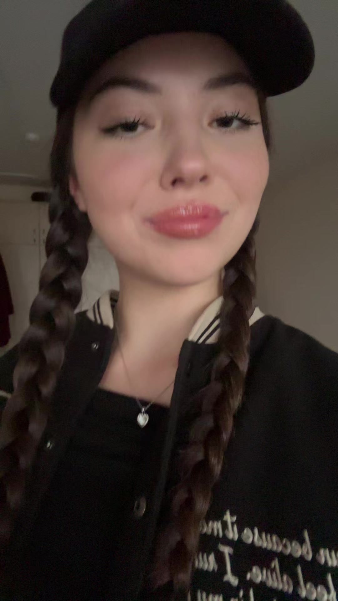 @полинка