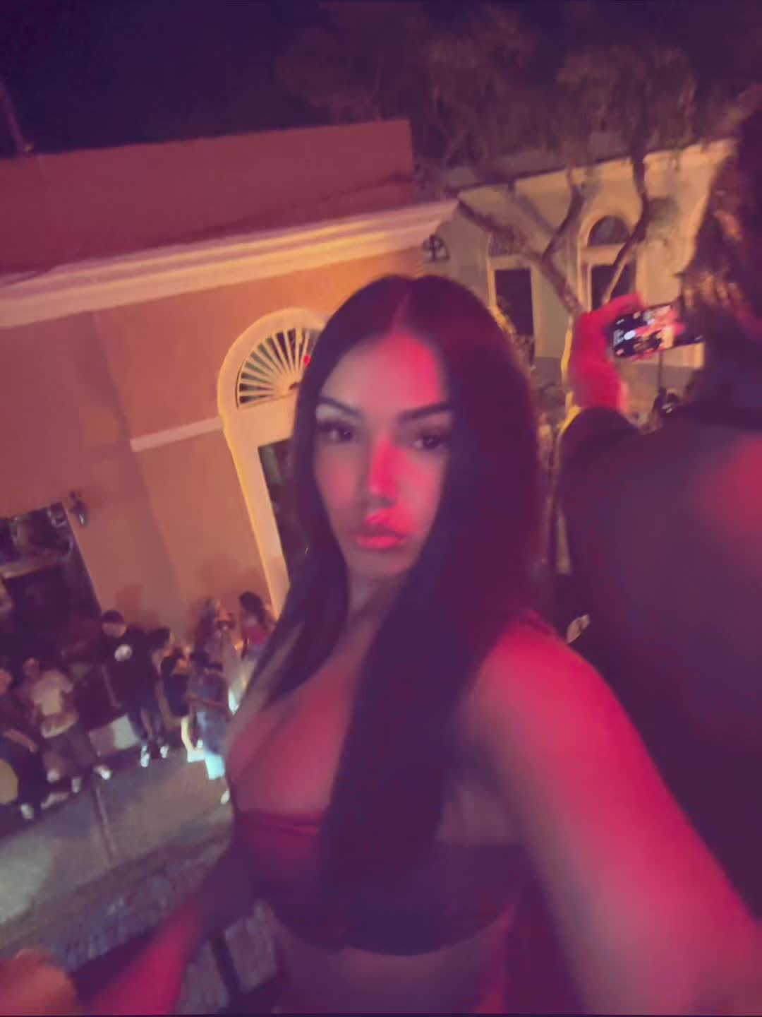 @tufavorita_latinaa