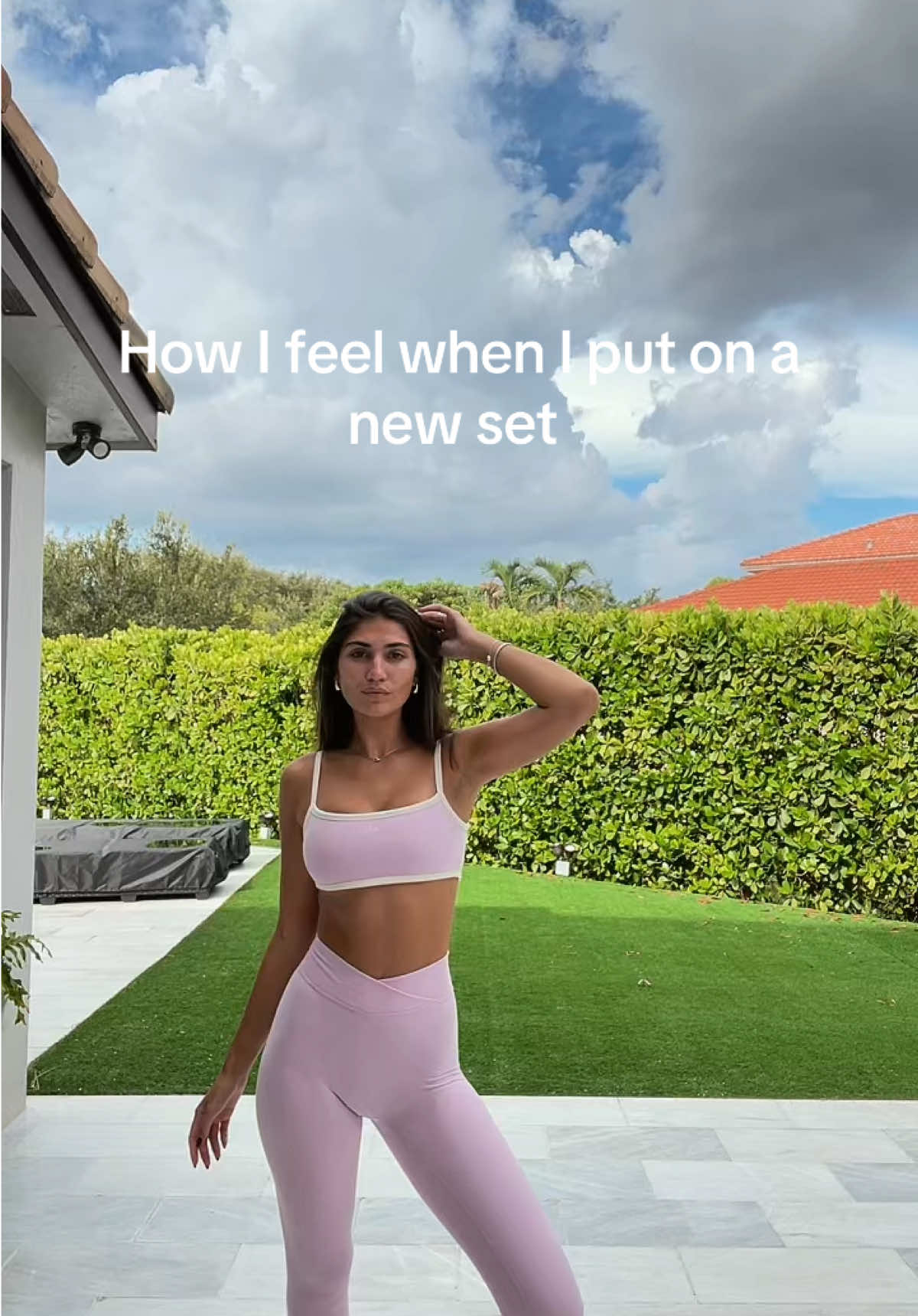 @carmenatealexa