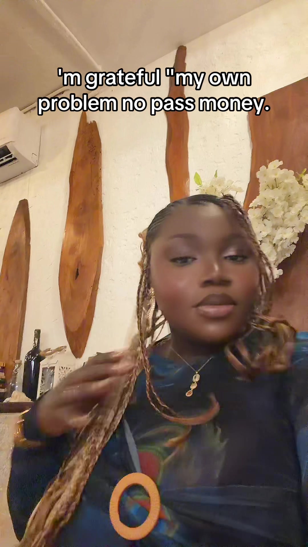 @👾