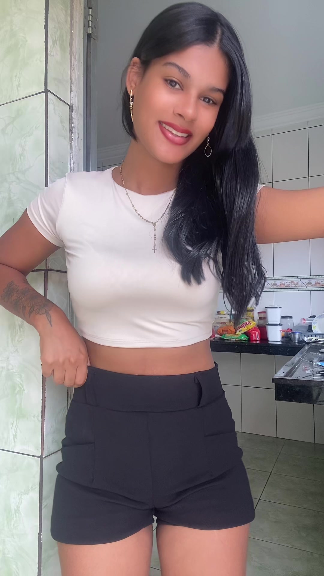 @T&acirc;nia