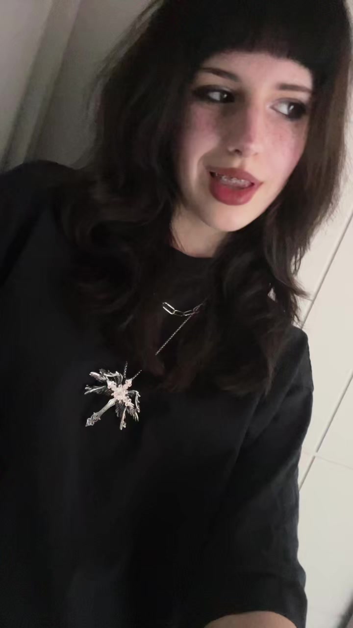 @~феня👅@