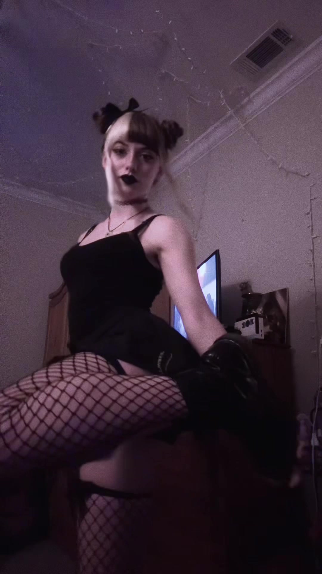 @princesspeanutxo