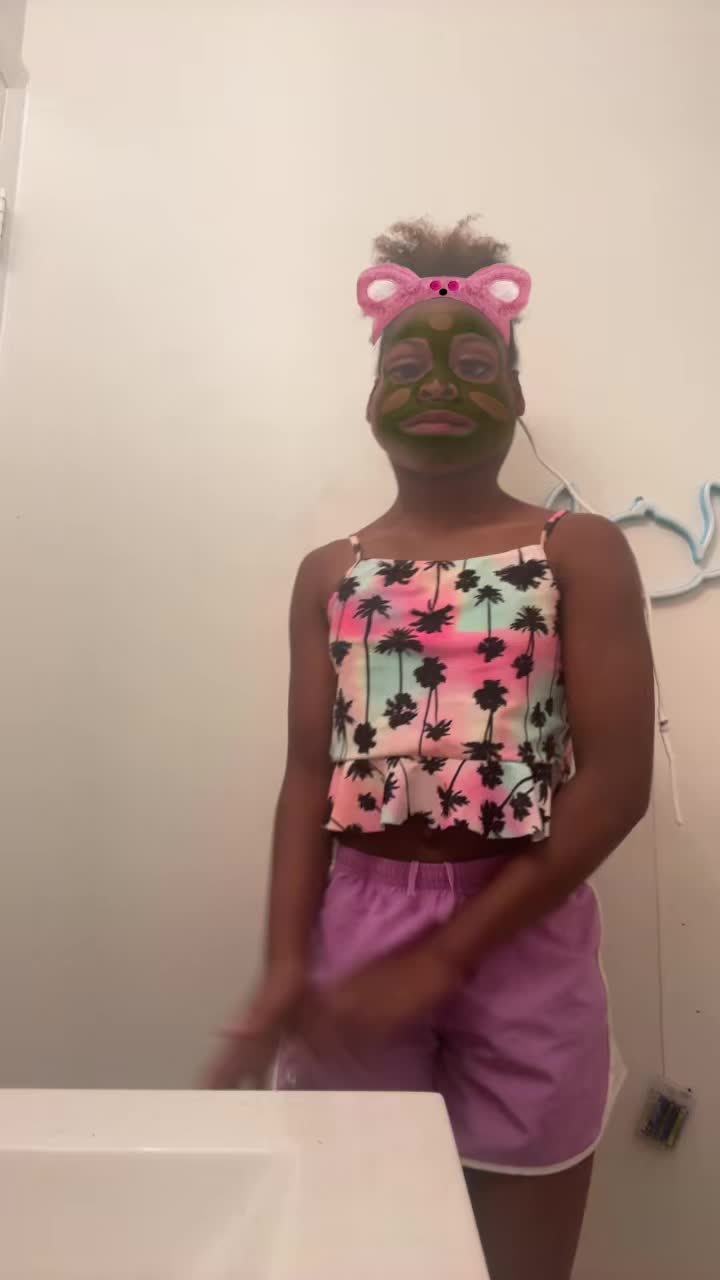 @(╥_╥)