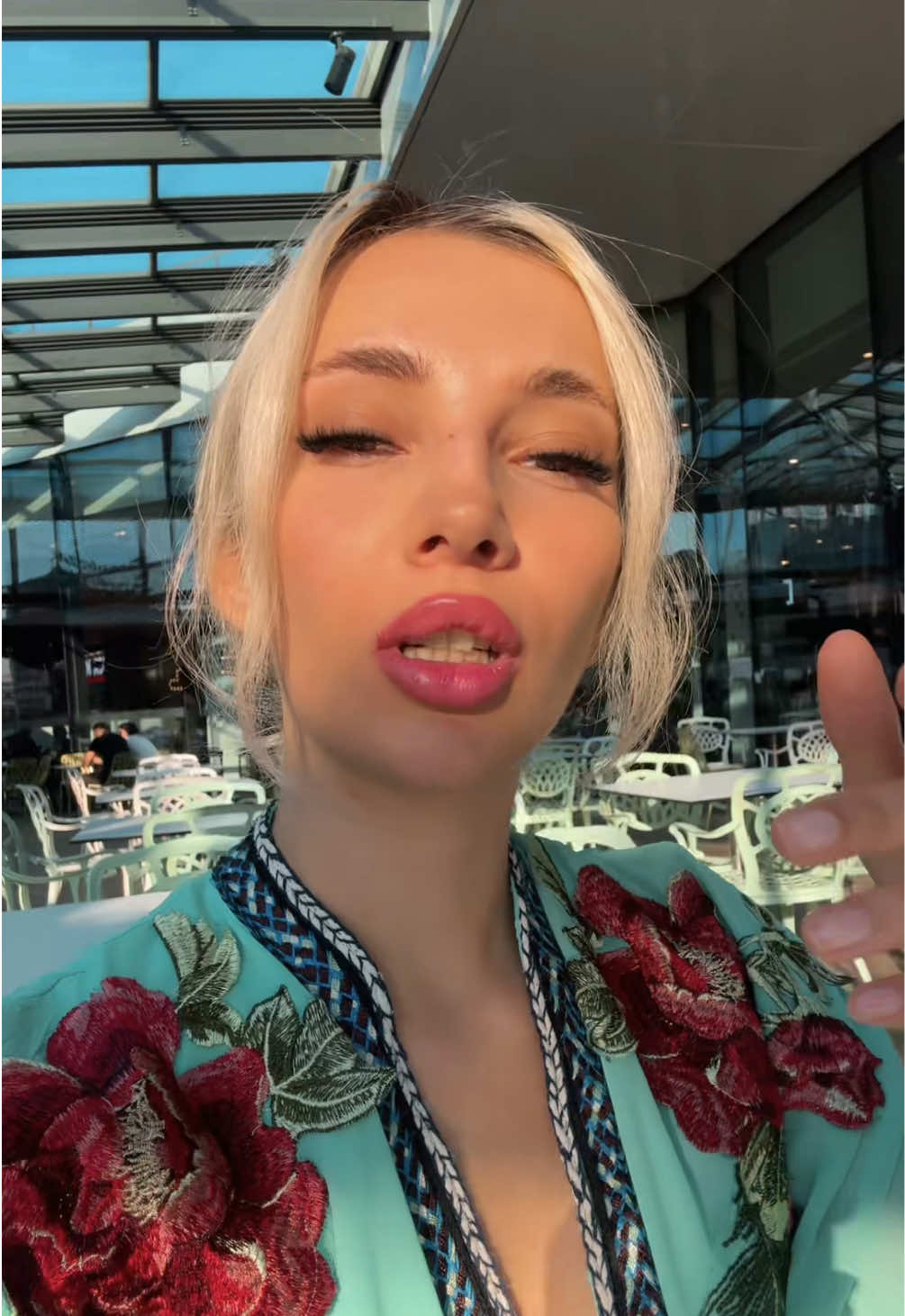 @ellejbr