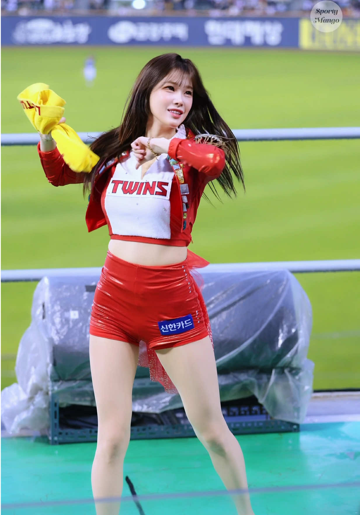 @sporty mango