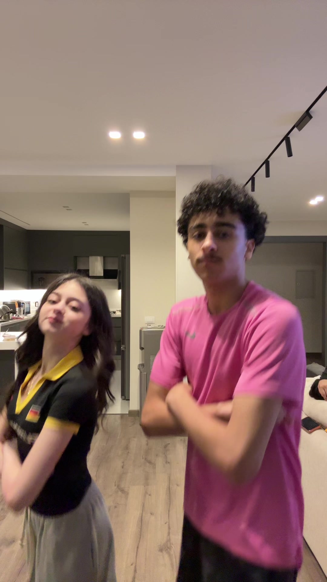 @𝐀𝐝𝐡𝐚𝐦𝐲𝐲