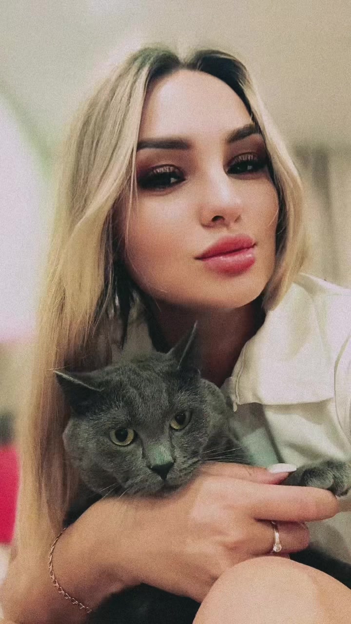 @Tanusha_716