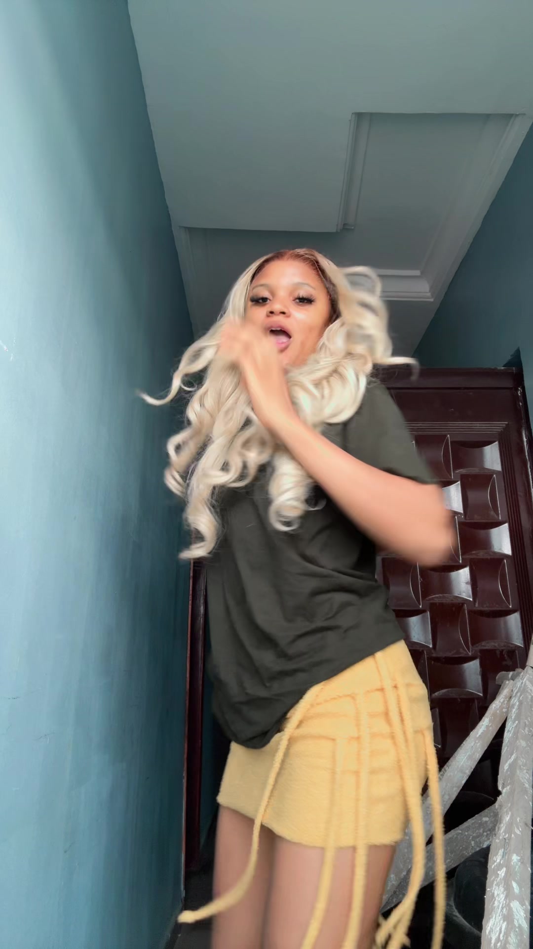 @afroblueries