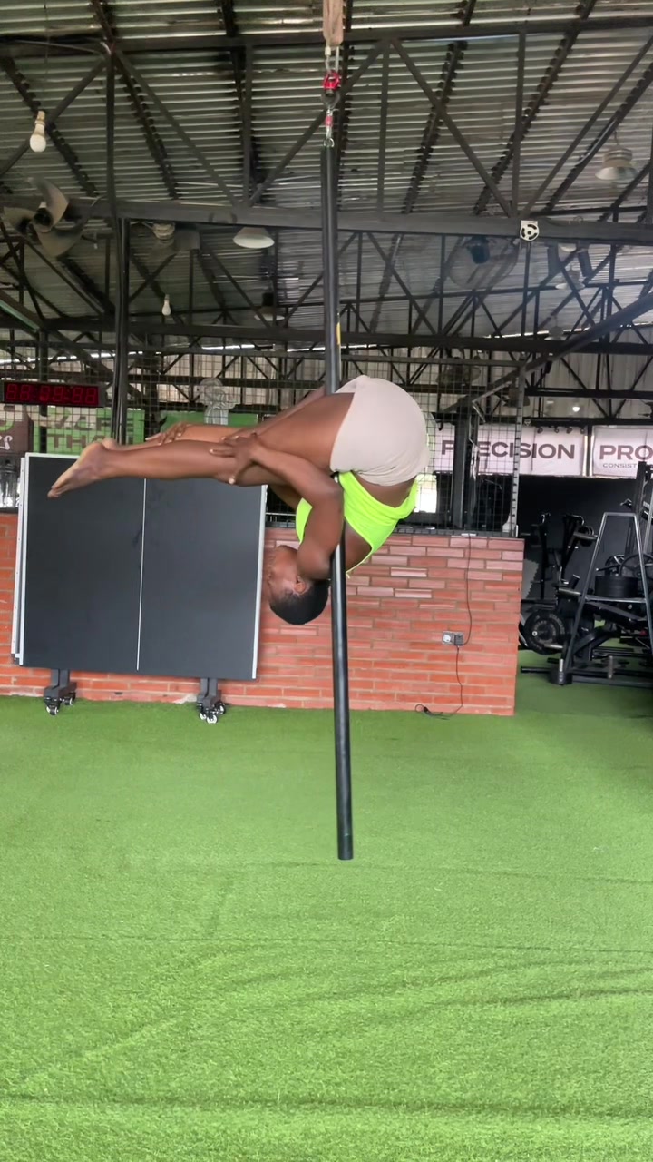 @Briana | Pole Artist 🇳🇬
