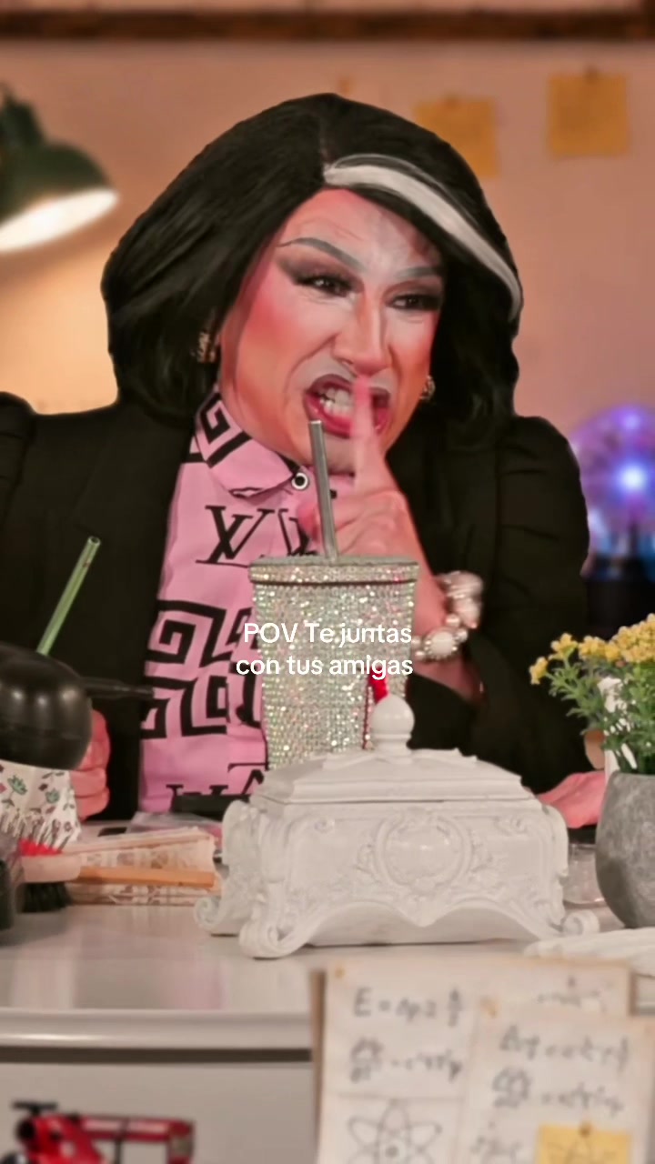 @Las mamás presentan