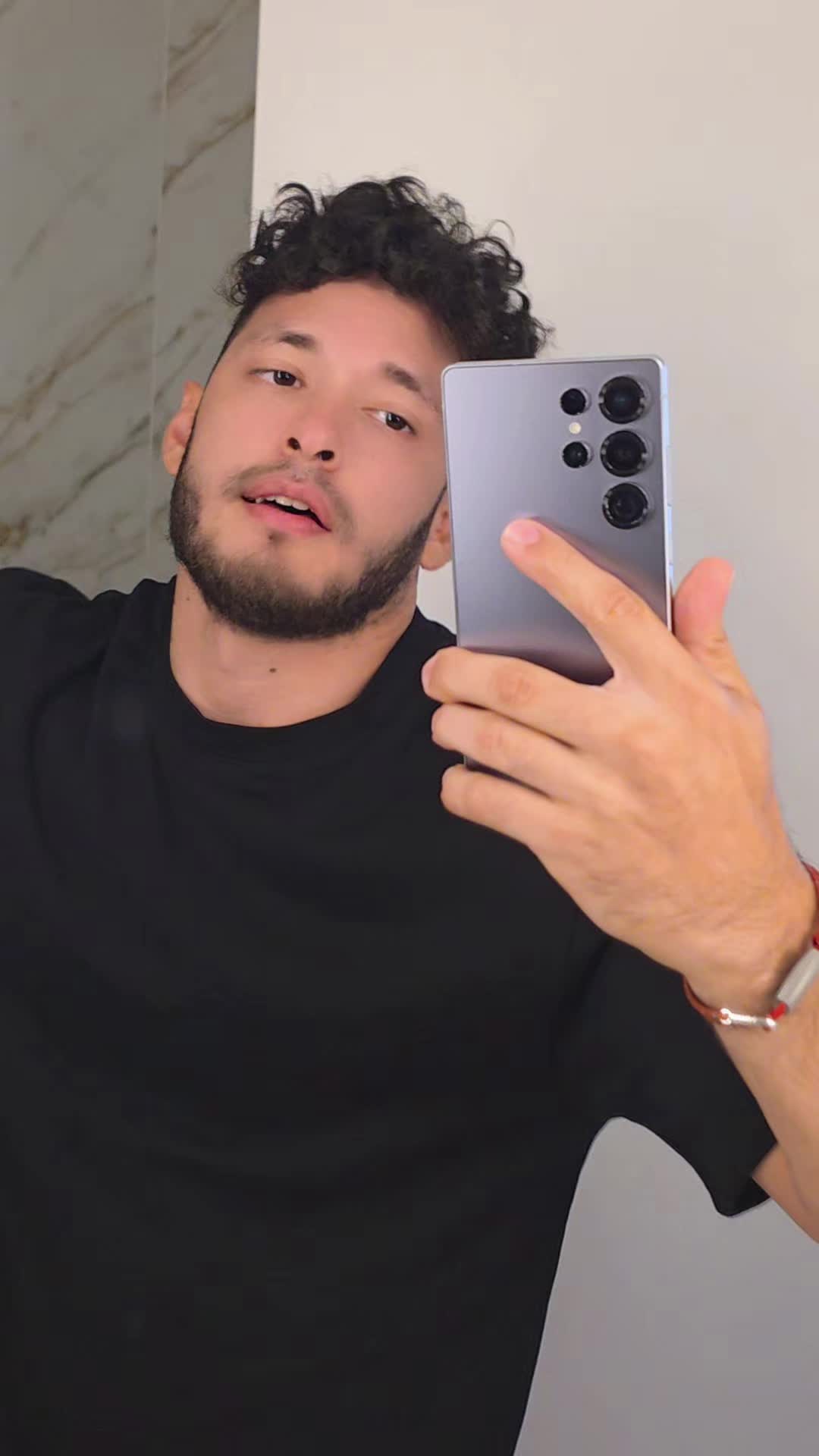 @alejandro