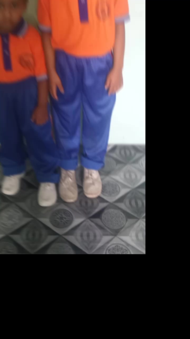 @girirajjaisi