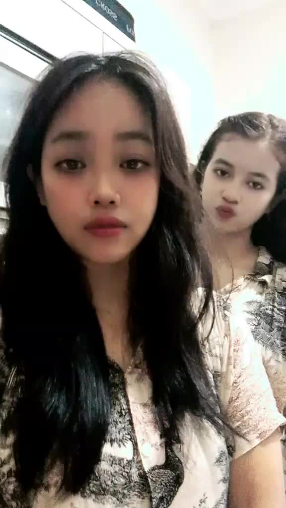 @Yuni adam😘