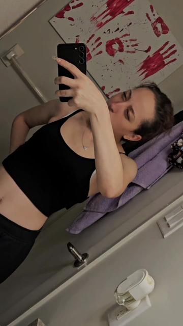 @MEL✨️