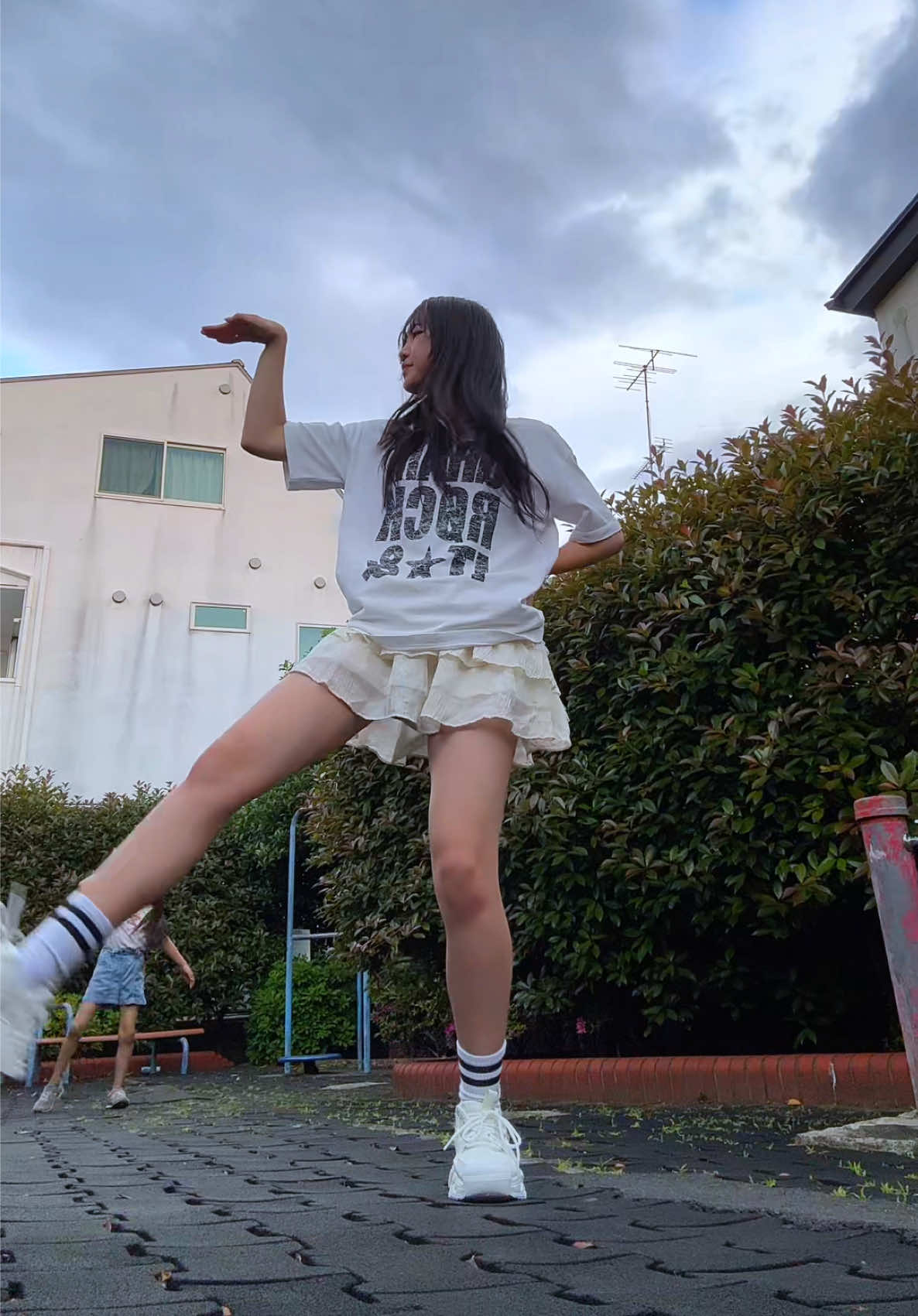 @HILARI MURAKI