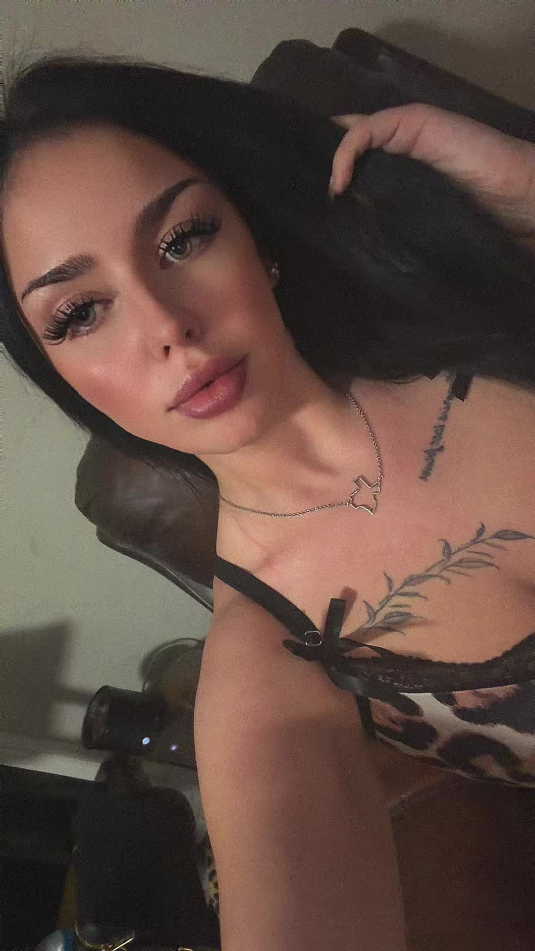 @🍒Carmen Henderson🍒