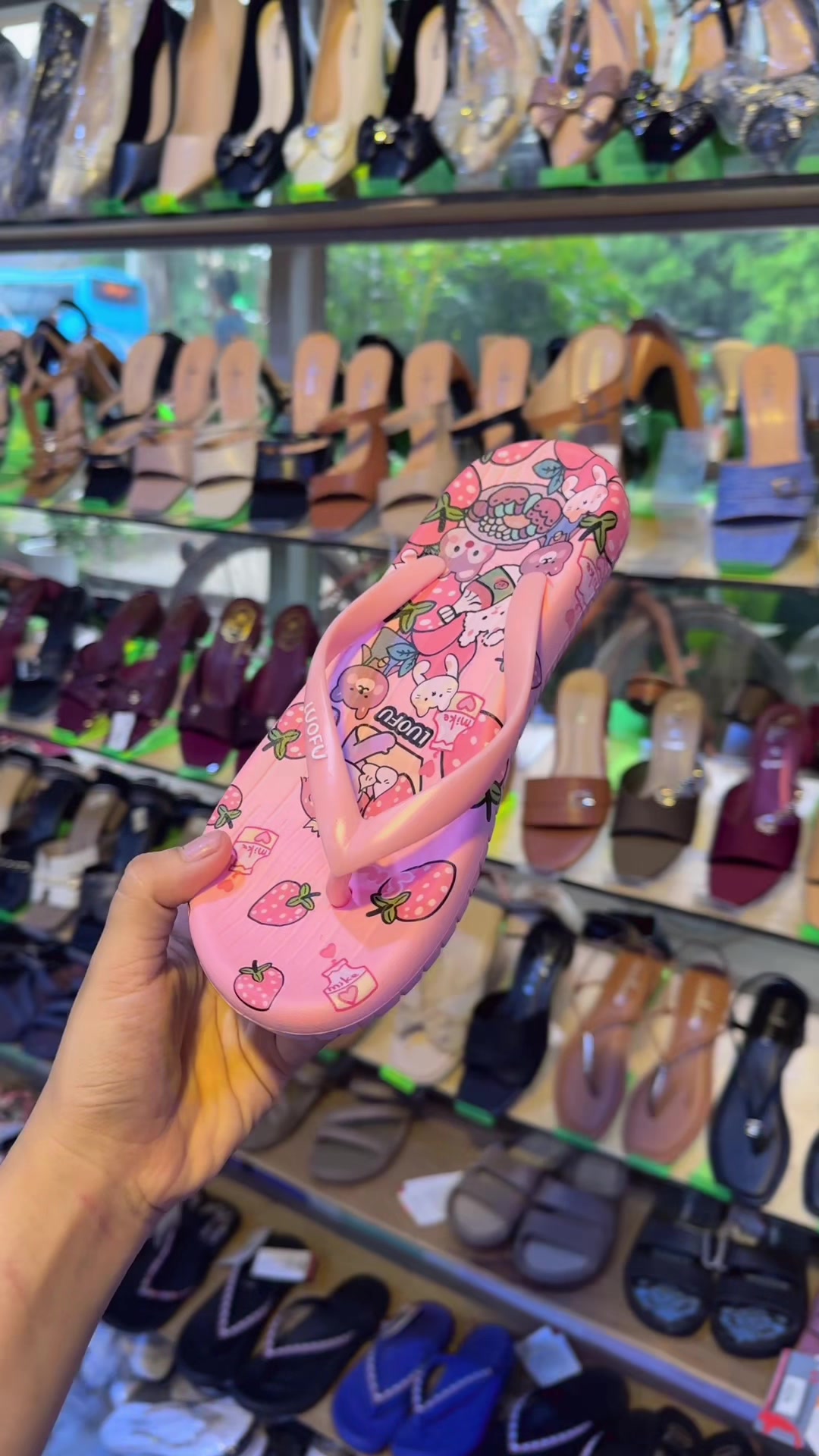 @Kitty Footwear- မိန်းလမ်းဆိုင်