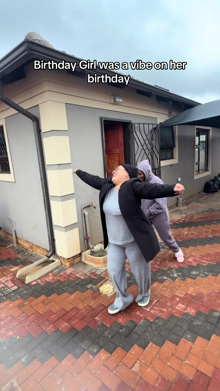 @dancingmascotssa