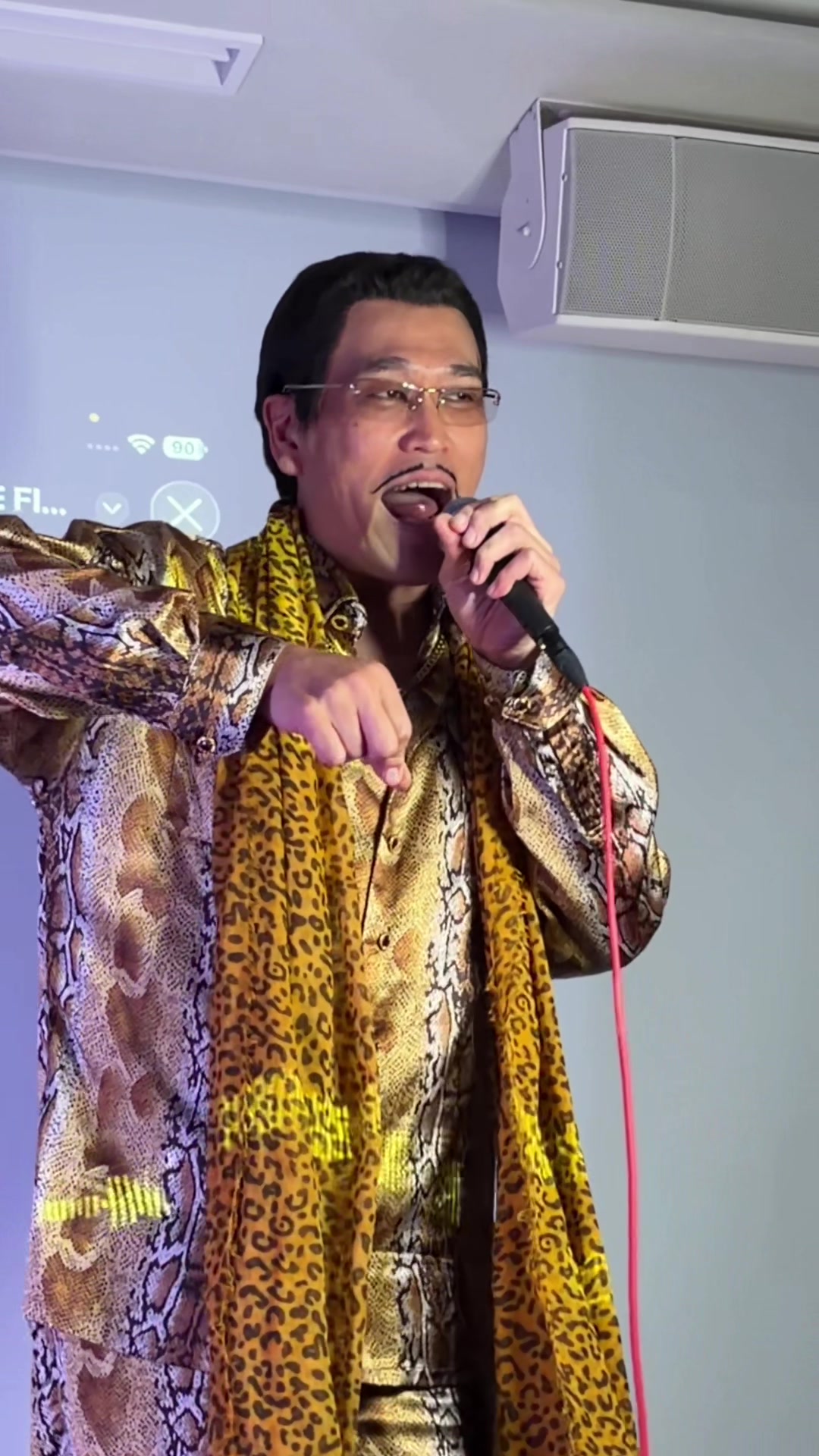 @ピコ太郎(PIKOTARO)公式