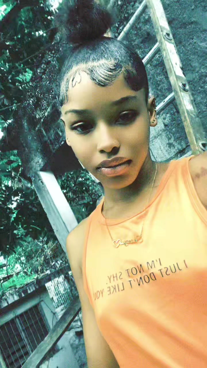 @Pgl_.Naya🏳️&zwj;🌈🤍👩&zwj;❤️&zwj;💋&zwj;👩
