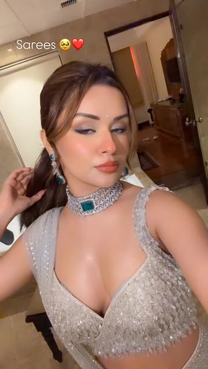 @Avneet Kaur 🔵