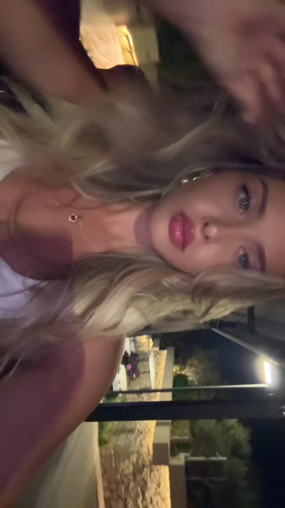 @d