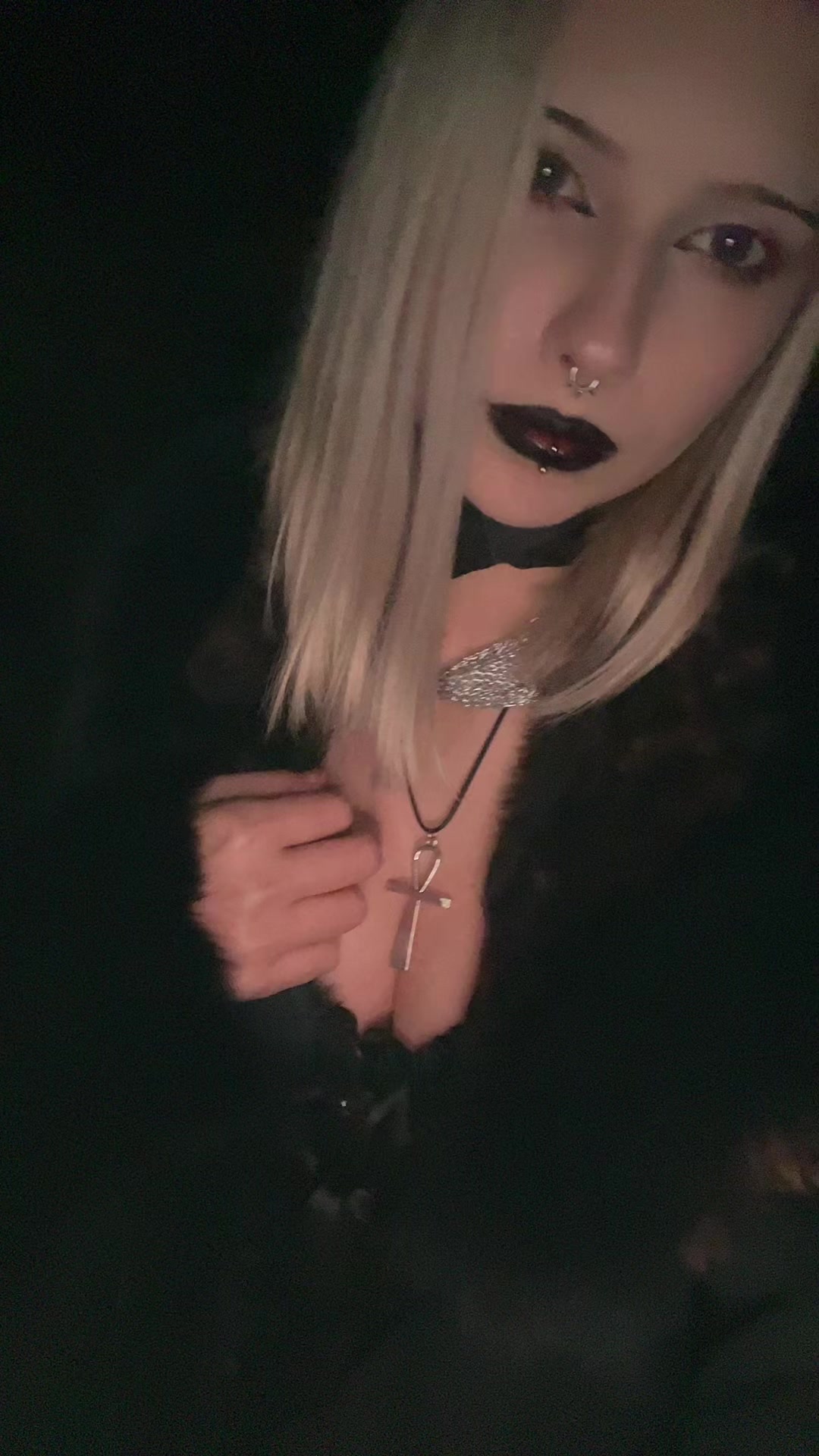 @Тгк: буба нападает🧝♀️