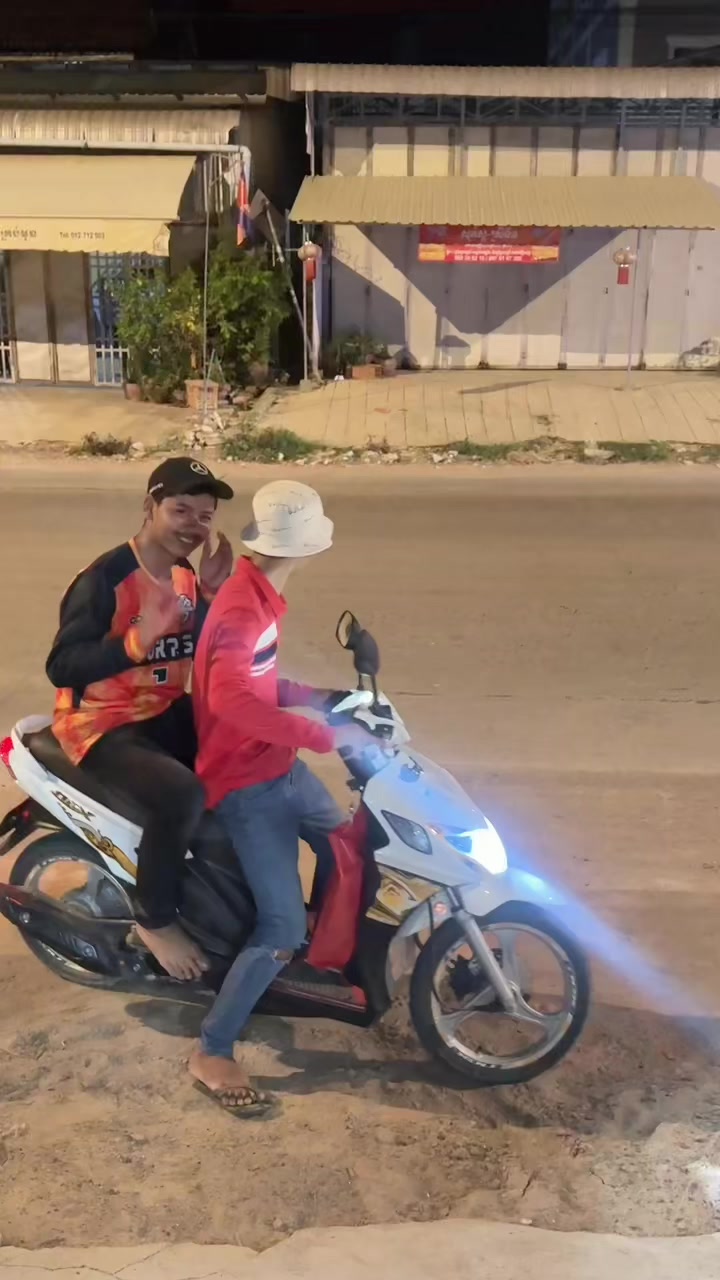 @Tii ๐ค