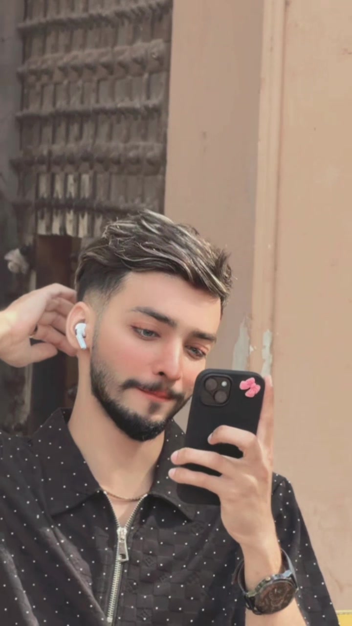 @✨&Scaron;ona\ Řajpoot👑