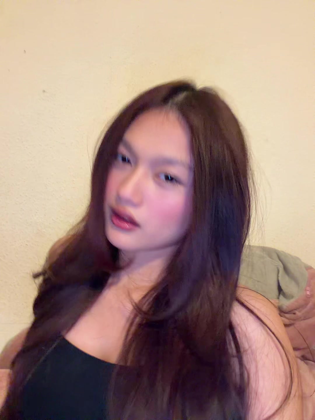 @Lily🇰🇭