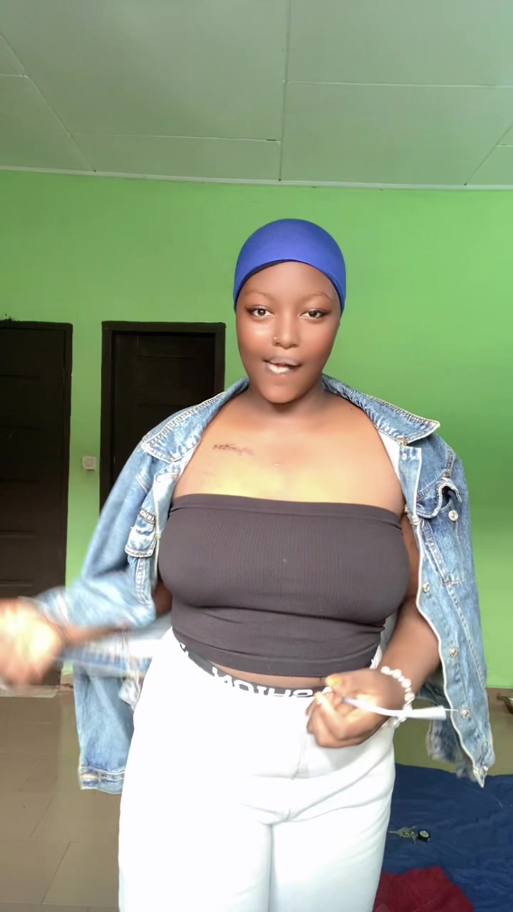 @La sénégalaise aux beaux yeux