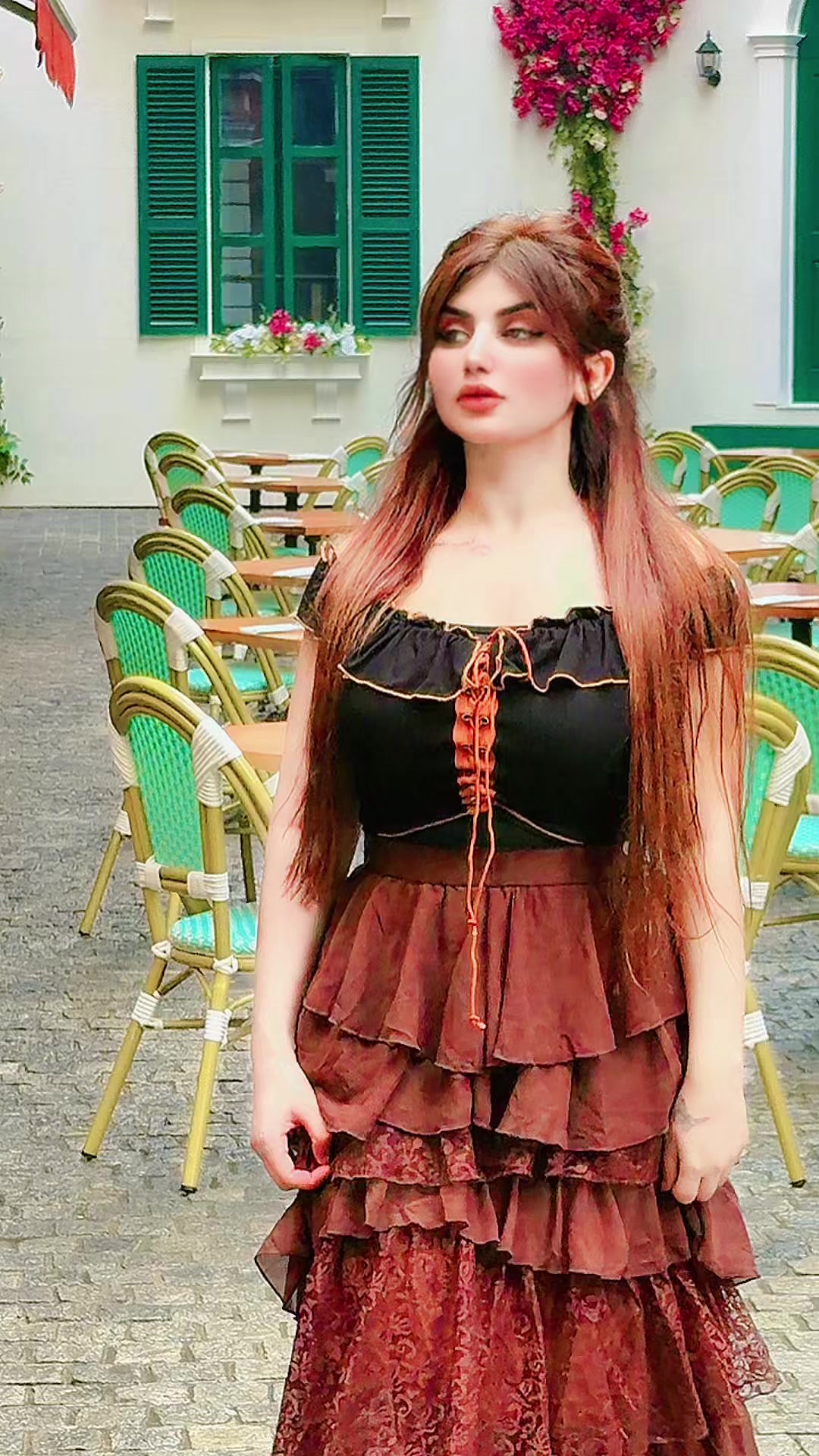 @🇦🇪𝙈𝙖𝙃𝙞𝙧𝘼 (ماہی)🌸