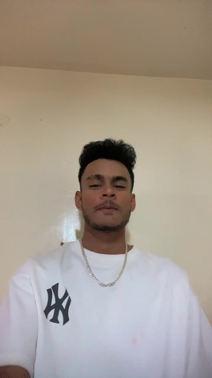 @𝐏𝐎𝐃𝐈𝐘𝐀 🇦🇪