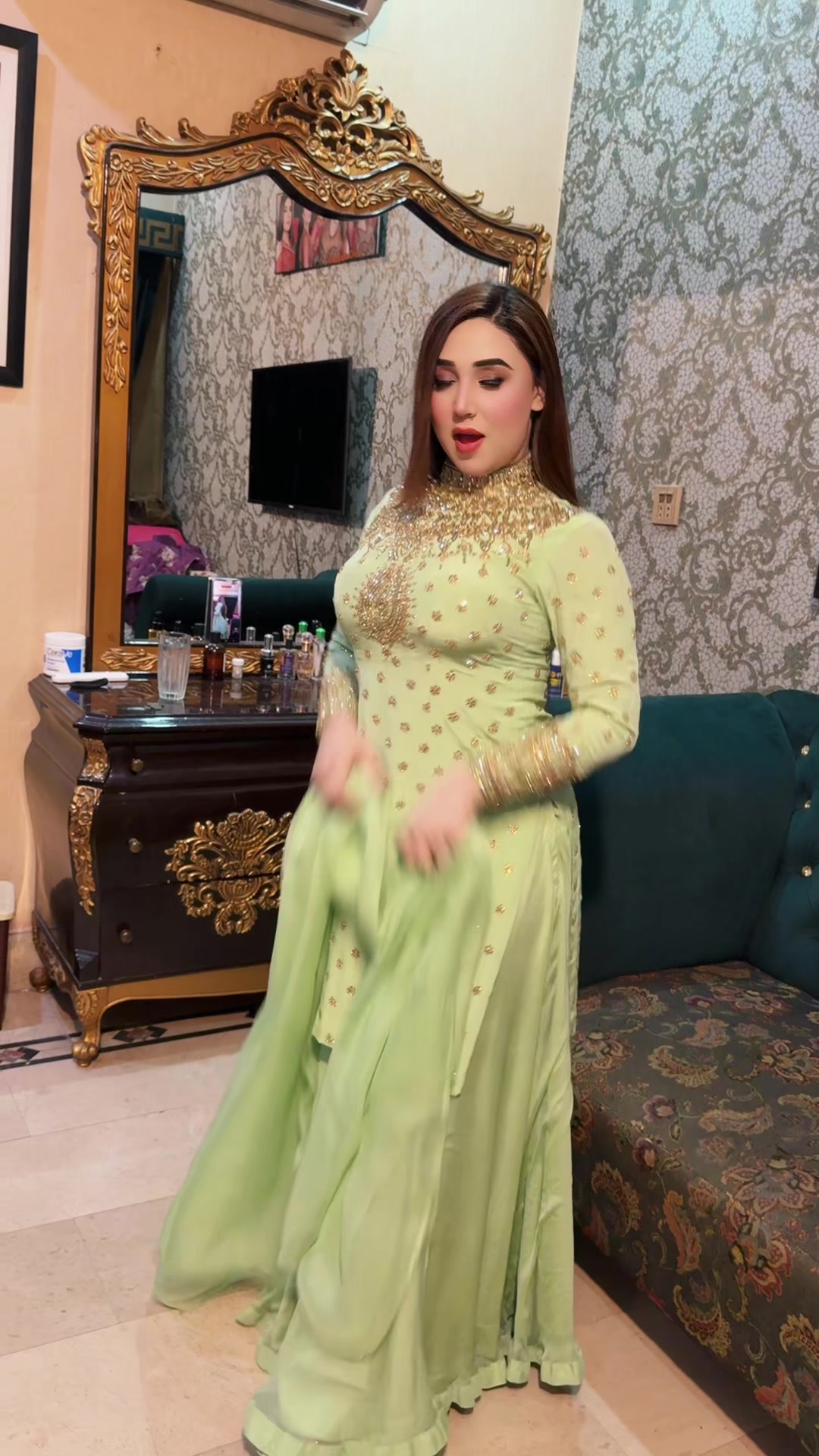 @CHIRIYA _QUEEN💃