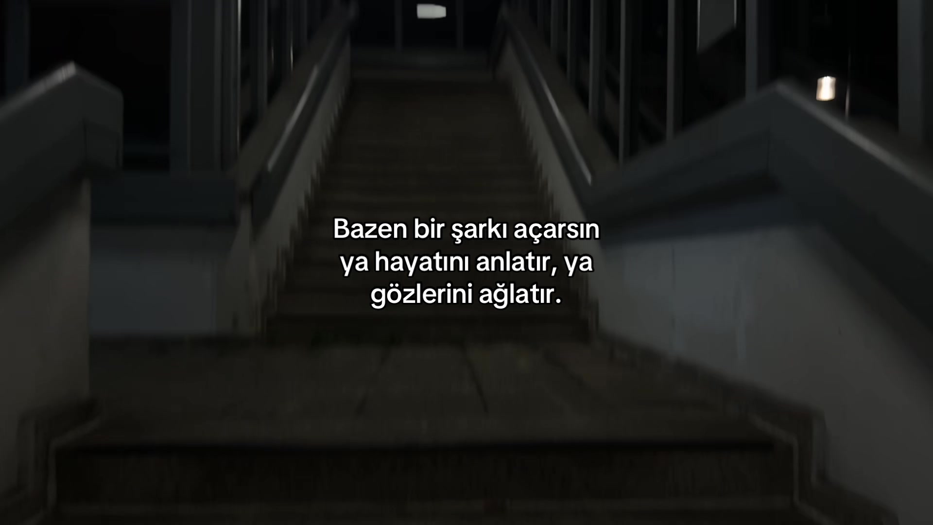 @𝓜.