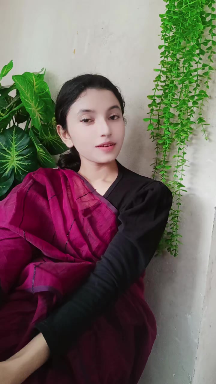 @- রহস্যময়ী
