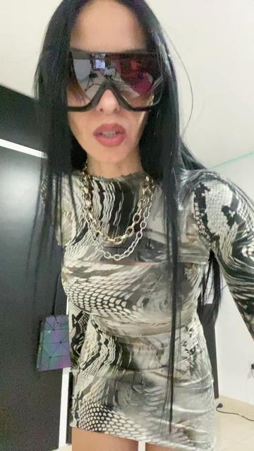 @vaneswaggy