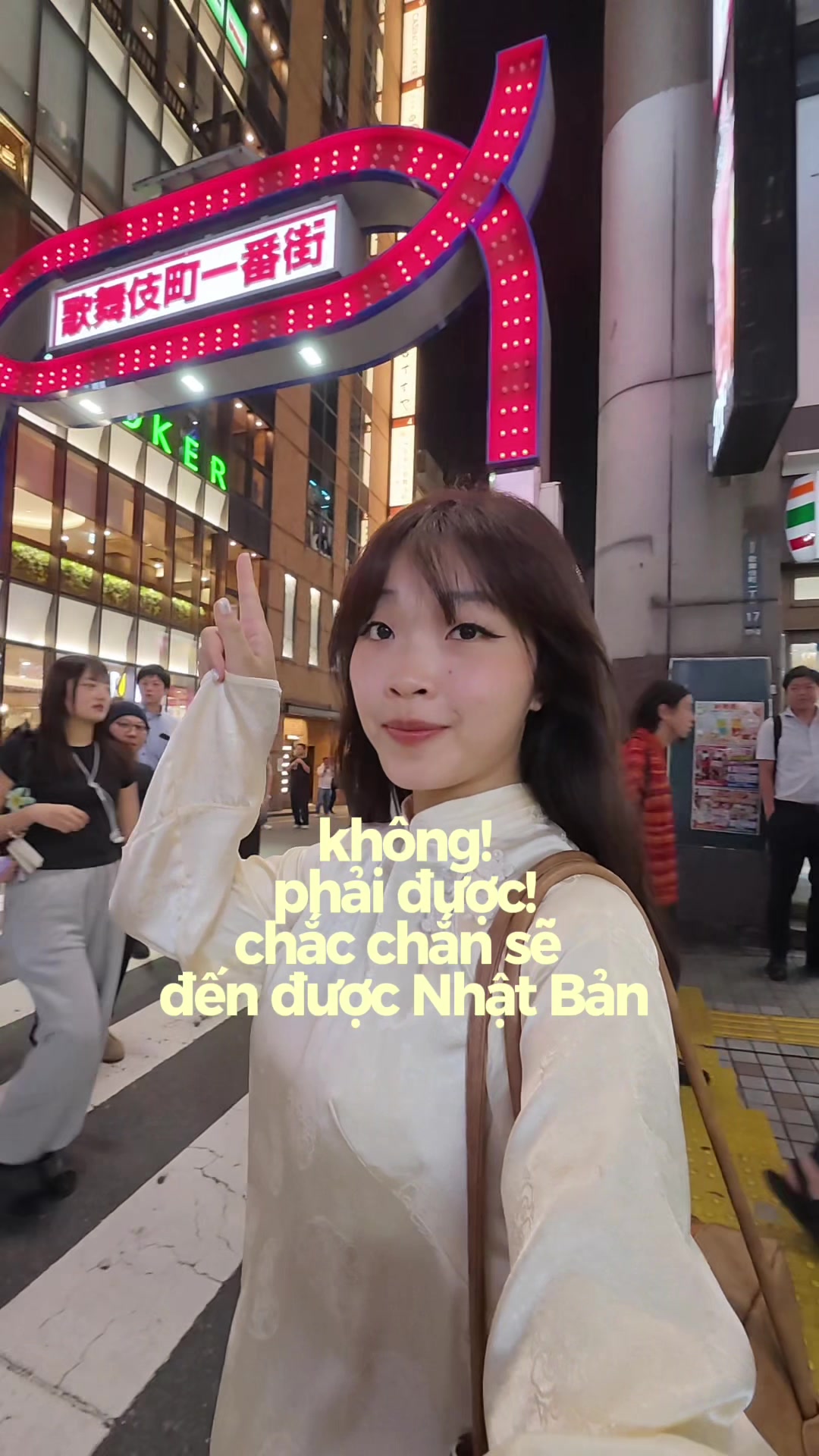 @em Mai đi một mình
