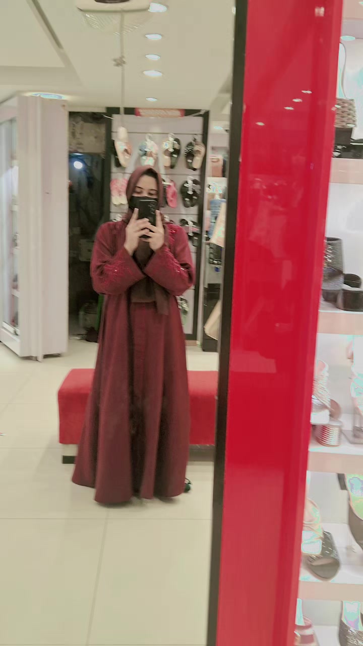 @Marŕÿ_QUêên🦋