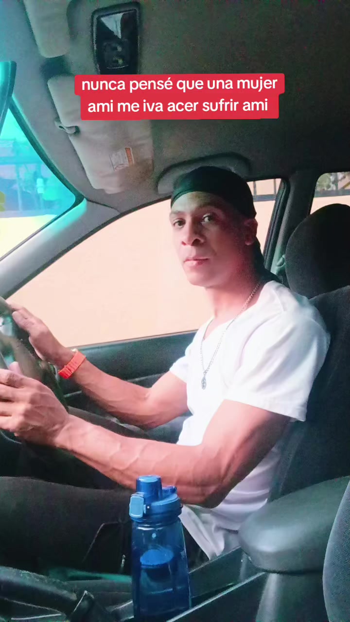@el.chico dur&oacute; mami