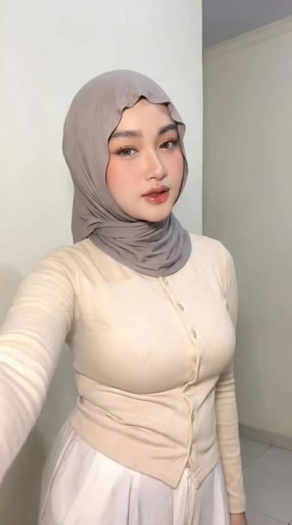 @Azura