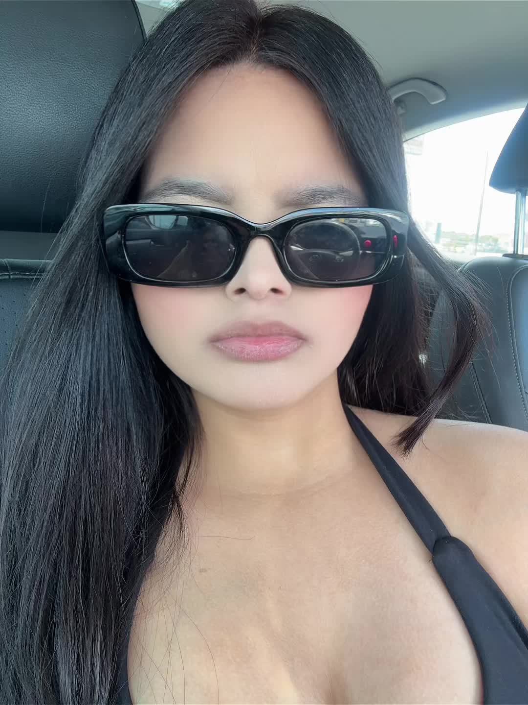 @alejandra marie :)