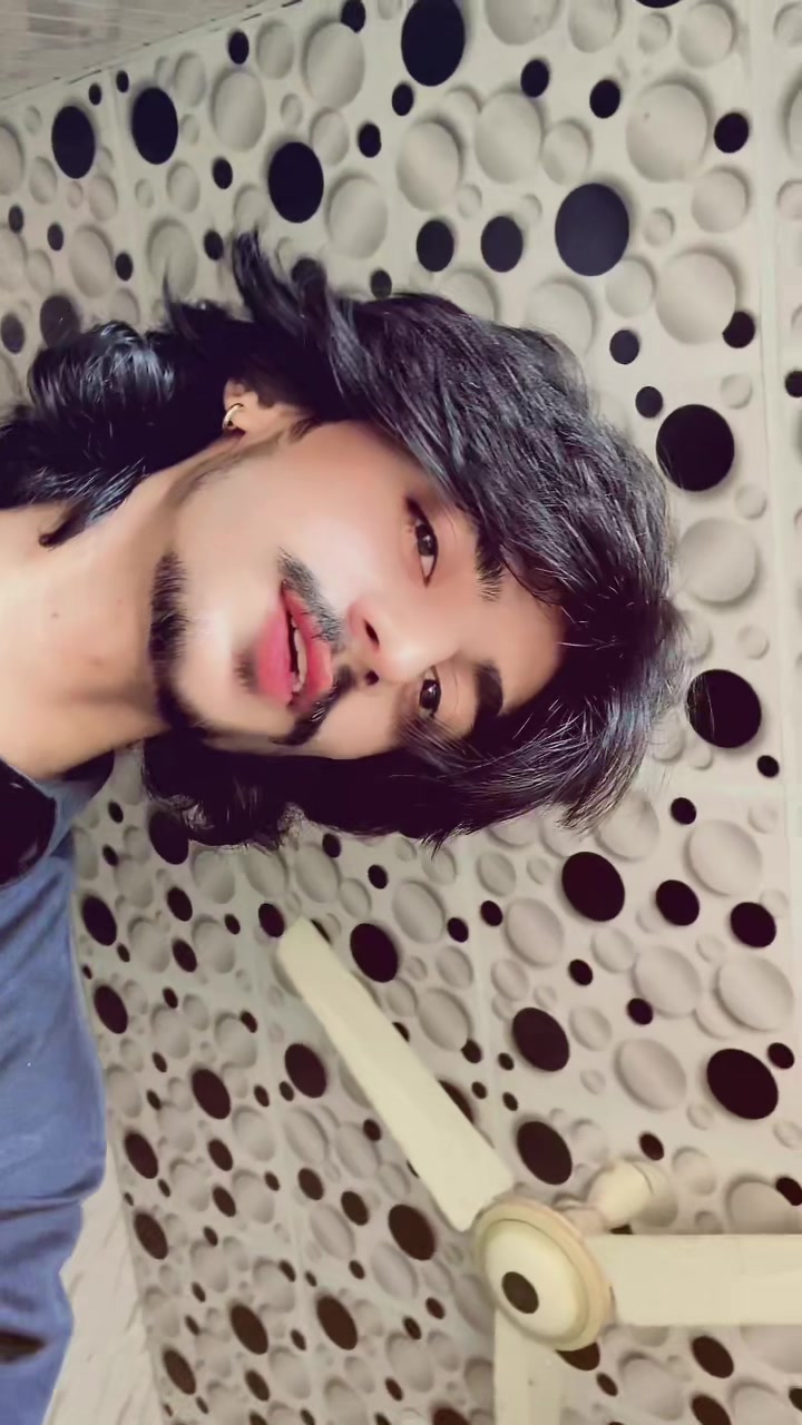 @MOoN🕶️🤏